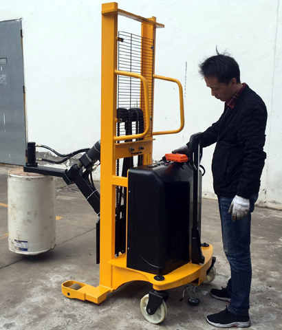 惠澤叉車生產出3英寸6英寸紙卷芯漲軸脹紙旋轉車 惠澤叉車生產出3英寸6英寸紙卷芯漲軸脹紙旋轉車