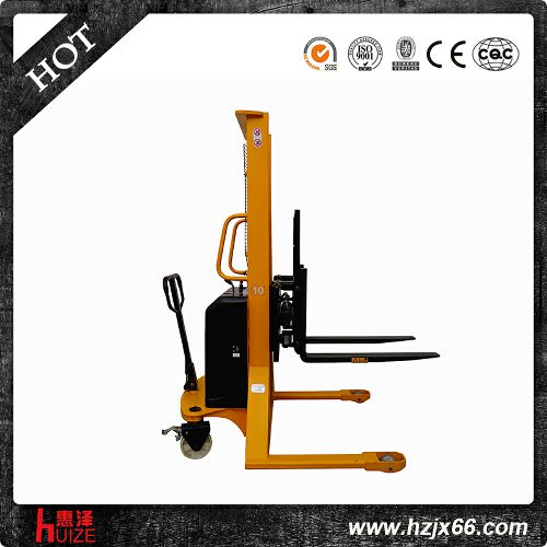 半電動堆高車(貨叉側移式) 半電動堆高車(貨叉側移式)